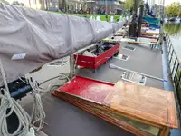Ọkọ̀ tí ó ń gbé àwọn ohun fún tà