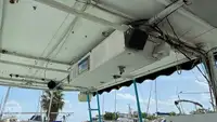 Ọkọ̀ ojú omi ìrìn-àjò fún tà