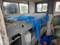 Ọkọ omi ti o mu ọja fún tà