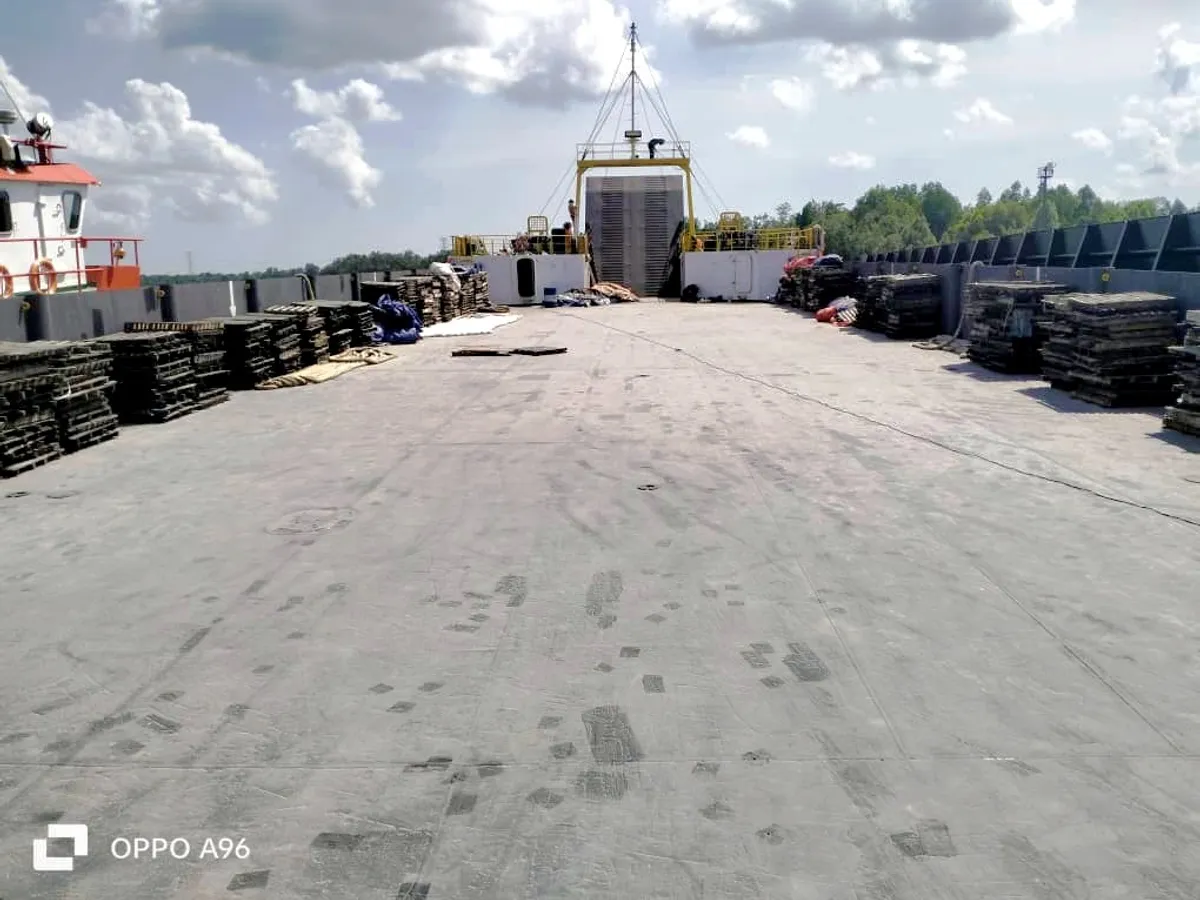 Ọkọ omi Landing, Tank fún tà