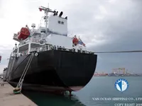 Ọkọ̀ tí ó mú epo / kemikali fún tà