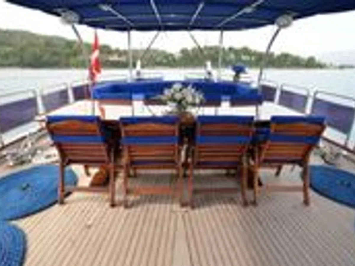 Yacht fún tà