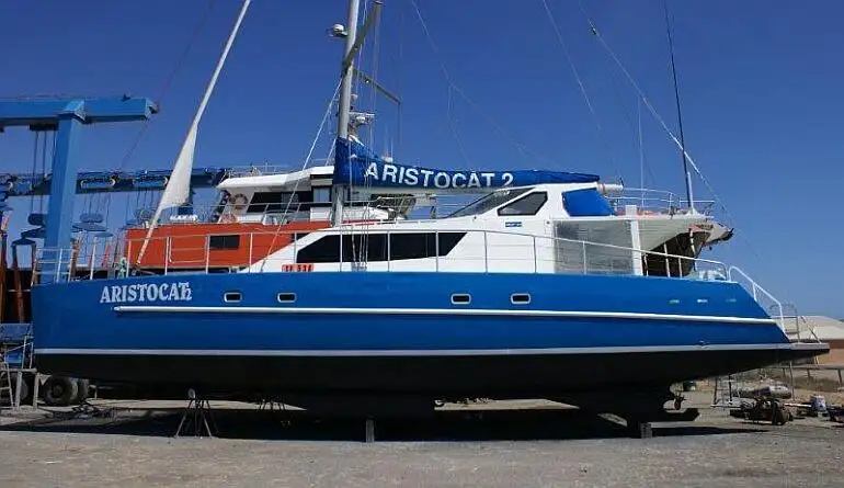 Catamaran fún tà