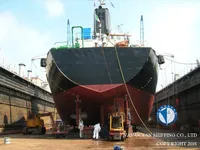 Ọkọ̀ tí ó mú epo / kemikali fún tà