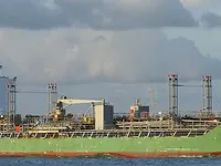 Ọkọ̀ tí ó mú epo / kemikali fún tà