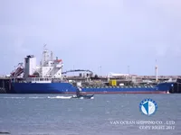 Ọkọ̀ tí ó mú epo / kemikali fún tà
