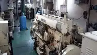 Ọkọ̀ ojú omi tí ó mú ìdọ̀tí fún tà