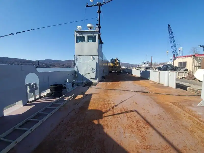 Ọkọ omi Landing, Tank fún tà