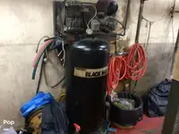 Ọkọ̀ tí ó mú ẹja fún tà
