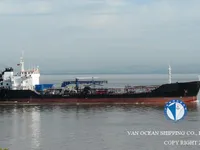 Ọkọ̀ tí ó mú epo / kemikali fún tà