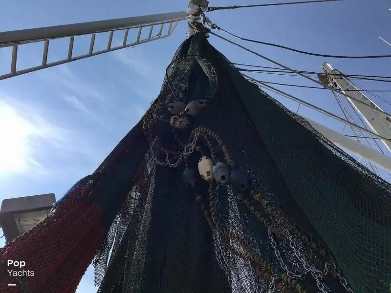 Ọkọ̀ tí ó mú ẹja fún tà