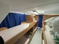Ọkọ̀ ojú omi tí ó mú àwọn ìkọ́kọ̀ fún tà