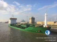 Ọkọ̀ tí ó mú epo / kemikali fún tà