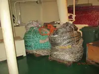 Ọkọ̀ tí wọn fi maa ń gbé ohun èlò tí ó ní ìdáná fún tà