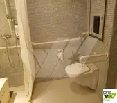 Ọkọ̀ ojú omi ìrìn-àjò fún tà