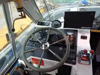 Ọkọ̀ ọpọlọpọ̀ ènìyàn fún tà