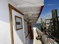 Ọkọ̀ ojú omi kékeré fún tà