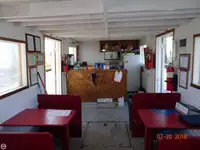 Ọkọ̀ ojú omi kékeré fún tà