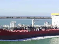 Ọkọ̀ tí ó mú epo / kemikali fún tà