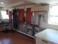Ọkọ̀ tí ó mú epo / kemikali fún tà