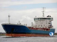 Ọkọ̀ tí ó mú epo / kemikali fún tà