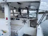 Ọkọ omi fun ìṣe ìdáná ẹja fún tà