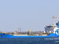 Ọkọ̀ tí ó mú epo / kemikali fún tà