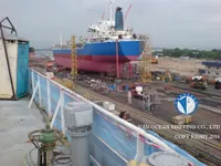 Ọkọ̀ tí ó mú epo / kemikali fún tà