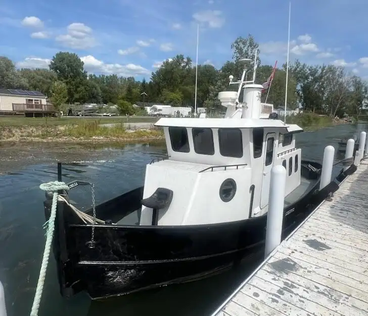 Ọkọ oju-omi kekere fun tita