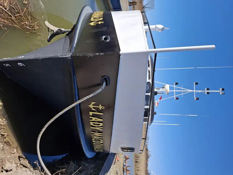 Ọkọ oju-omi kekere fun tita